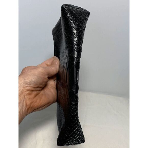 Victoria's Secret 5.5x8" Small Bag - Picture 2 of 6